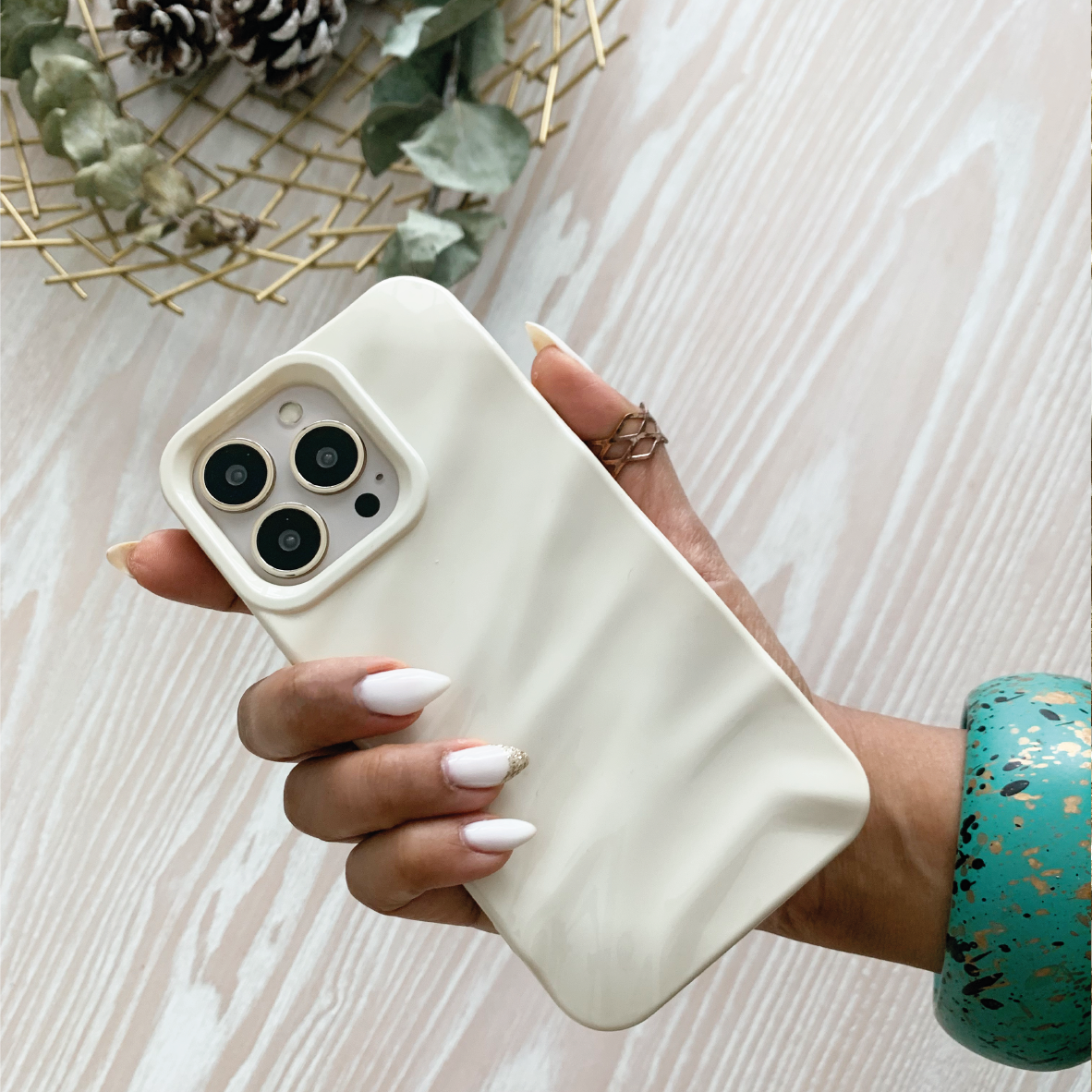 Ivory Draped Silicon Case